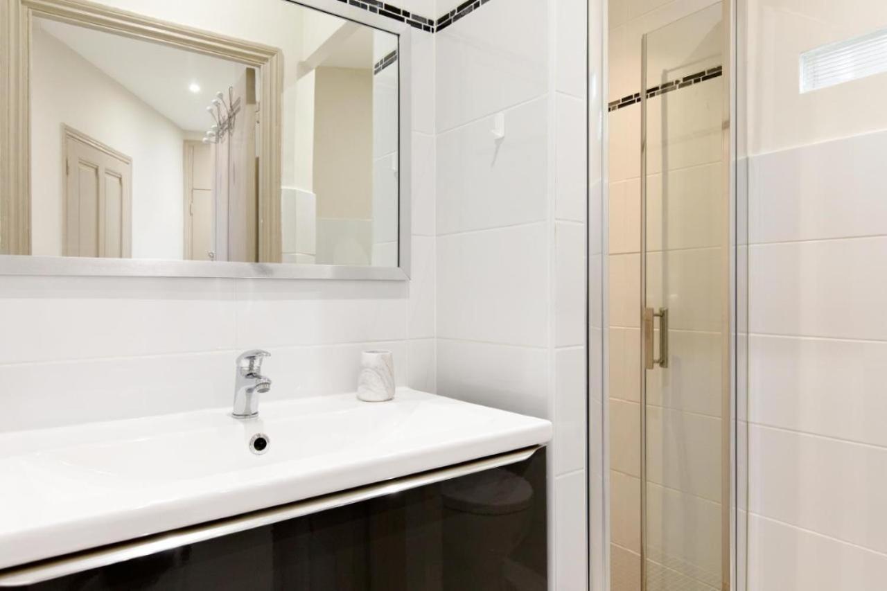 Bright And Elegant Renovated Two Rooms - Near Suquet Cannes Extérieur photo